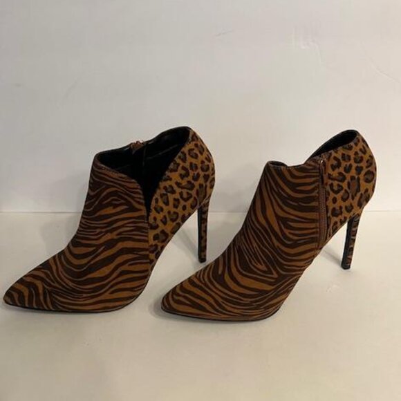 Shoedazzle Animal Print Zebra Cheetah Leopard Ankle Boots Heels Women's size 9 - Picture 10 of 11